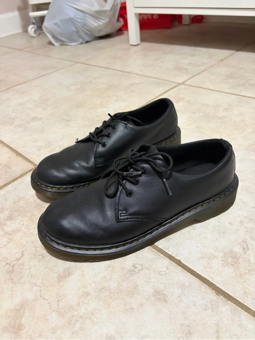Women’s Black Dr martins low top Shoes